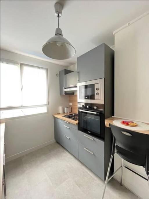 Los Angeles - Grand Appartement Reims Eksteriør billede